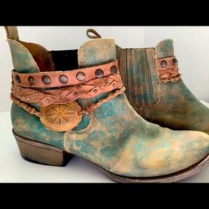 Circle G Women's Green Harness and Studded Booties